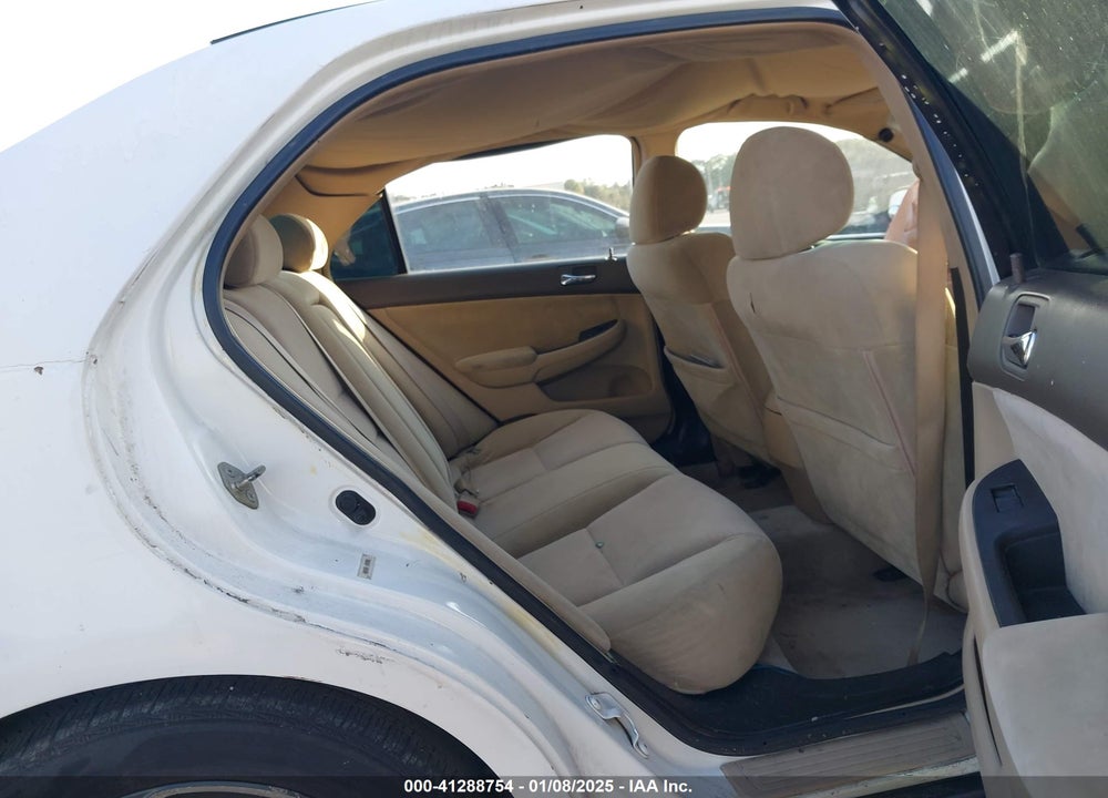 2004 HONDA ACCORD 2.4 LX VIN: 1HGCM56384A175310