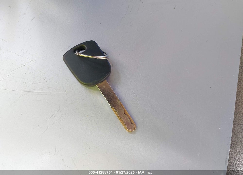2004 HONDA ACCORD 2.4 LX VIN: 1HGCM56384A175310