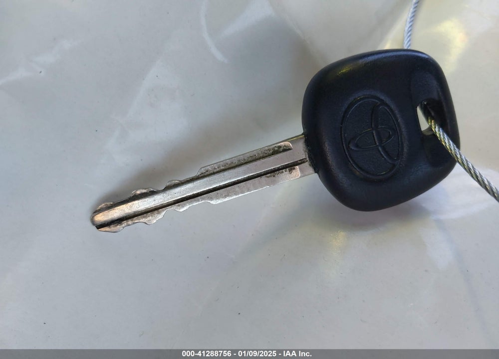 1998 TOYOTA AVALON XLS VIN: 4T1BF18B4WU249157