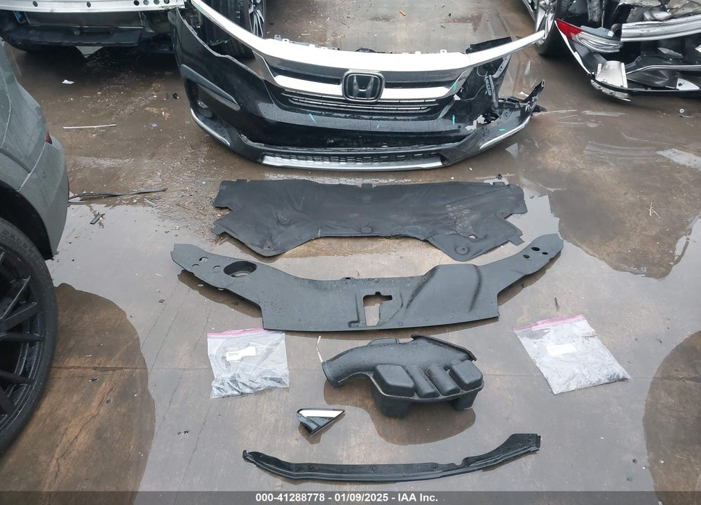 2020 HONDA PILOT 2WD TOURING 7 PASSENGER VIN: 5FNYF5H64LB000287
