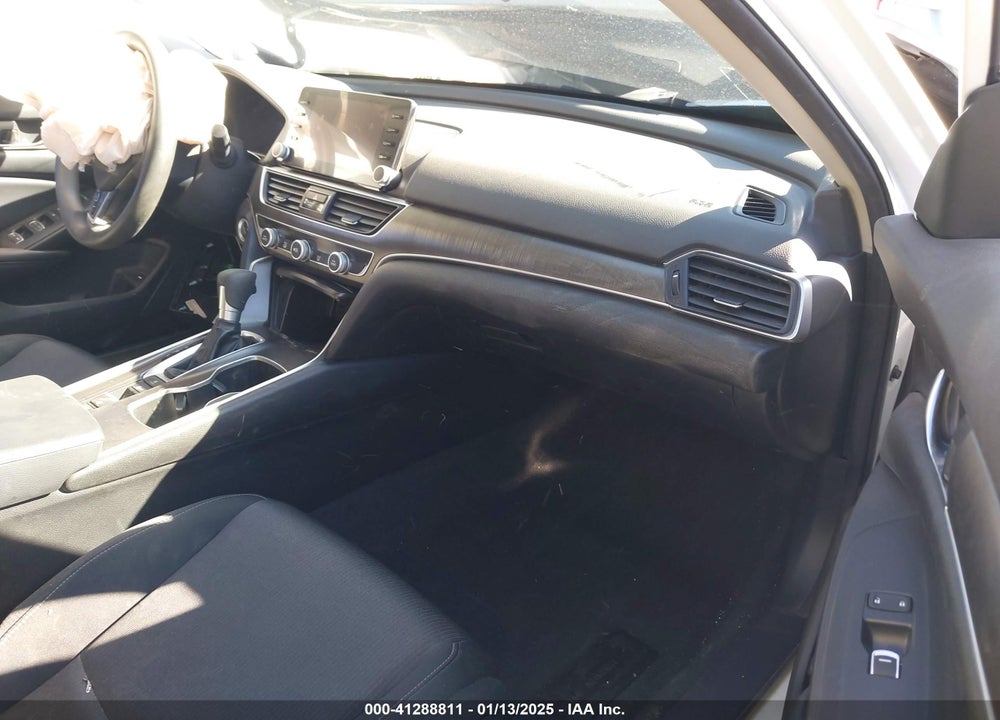 2021 HONDA ACCORD VIN: 1HGCV1F14MA077881