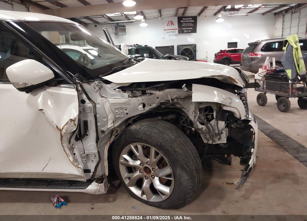 2013 INFINITI QX56 VIN: JN8AZ2NE1D9042242
