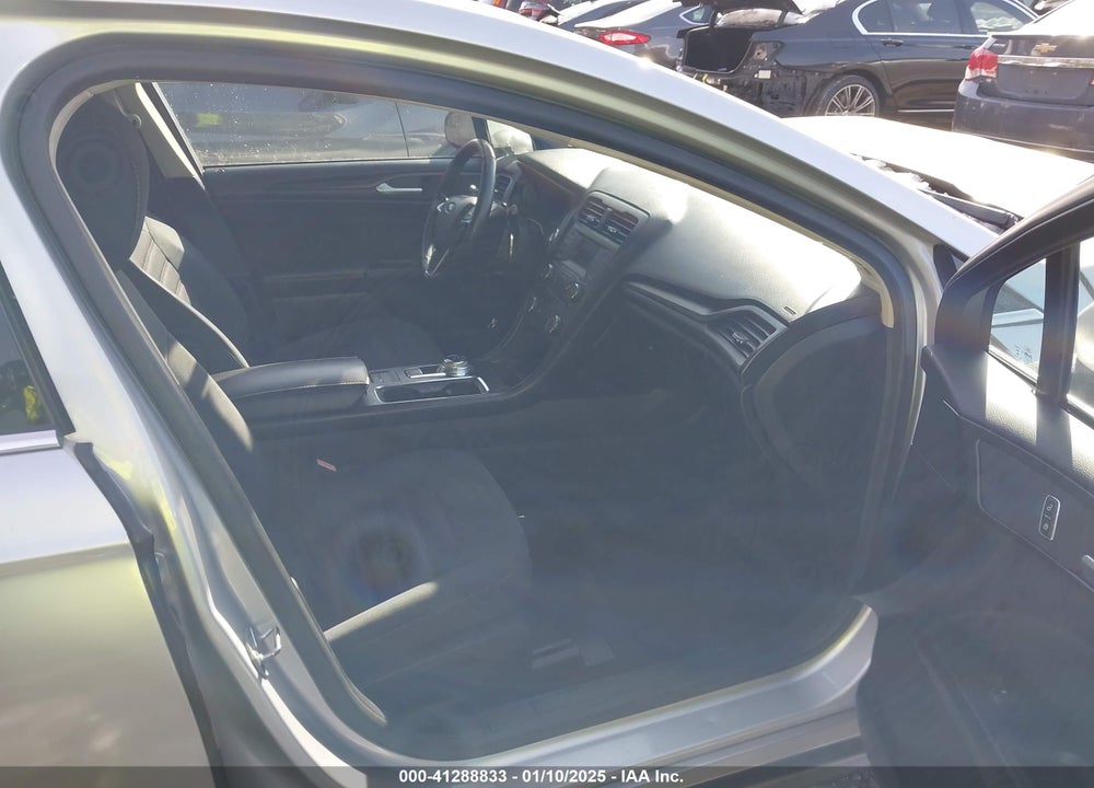 2018 FORD FUSION VIN: 3FA6P0G76JR184442