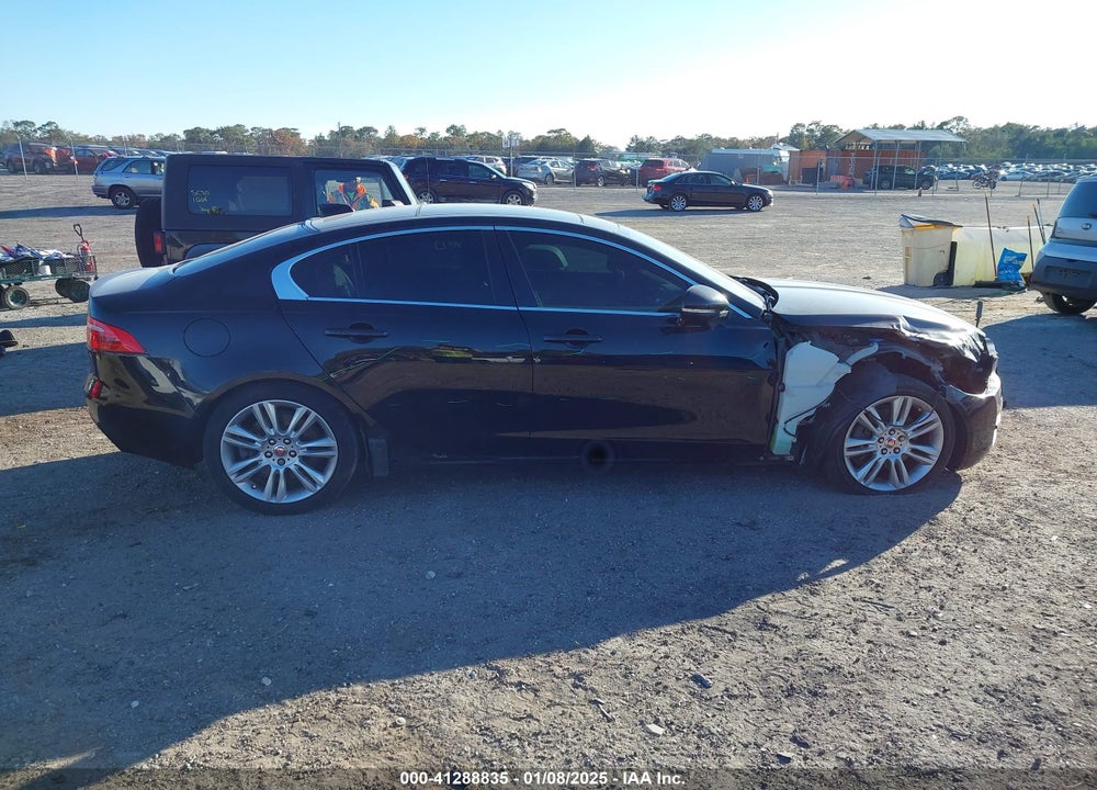 2019 JAGUAR XE VIN: SAJAD4FX8KCP48227