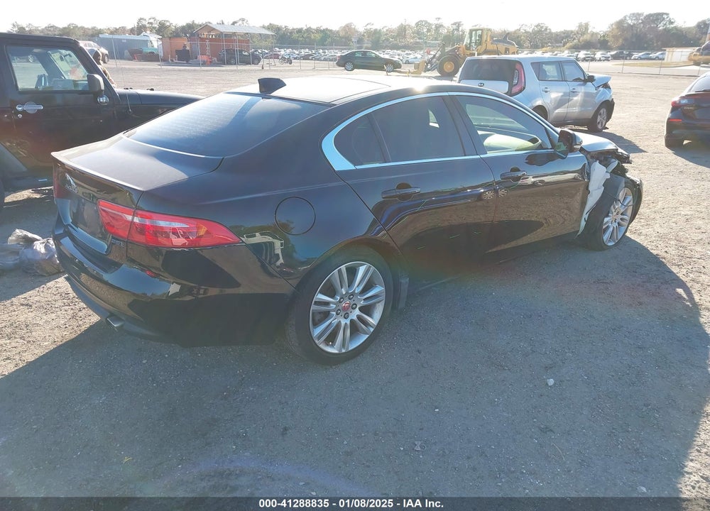 2019 JAGUAR XE VIN: SAJAD4FX8KCP48227