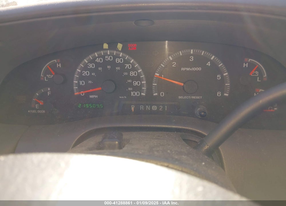 2000 FORD F-150 LARIAT/WORK SERIES/XL/XLT VIN: 1FTRX18L8YNA42714