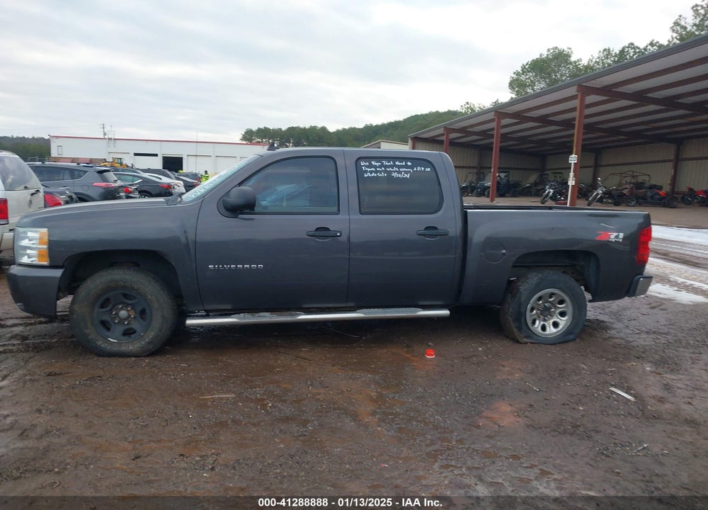 2011 CHEVROLET SILVERADO 1500 LT VIN: 3GCPKSE3XBG209414