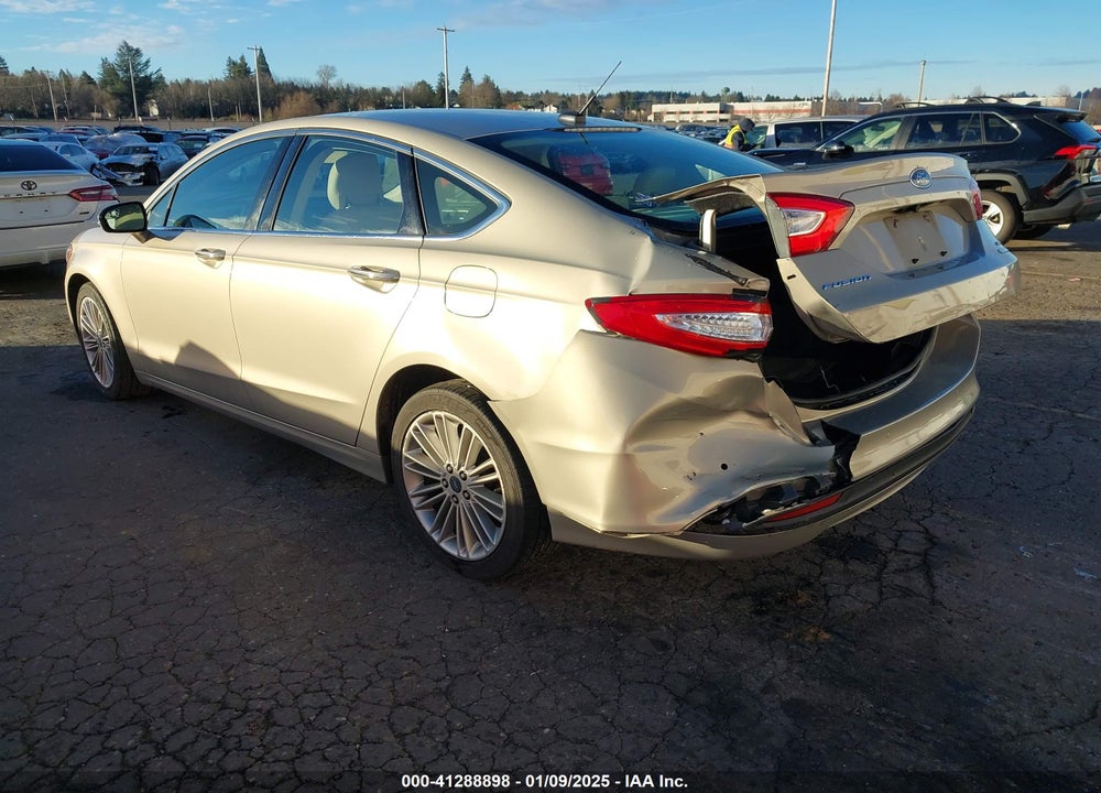 2015 FORD FUSION VIN: 3FA6P0HDXFR106080