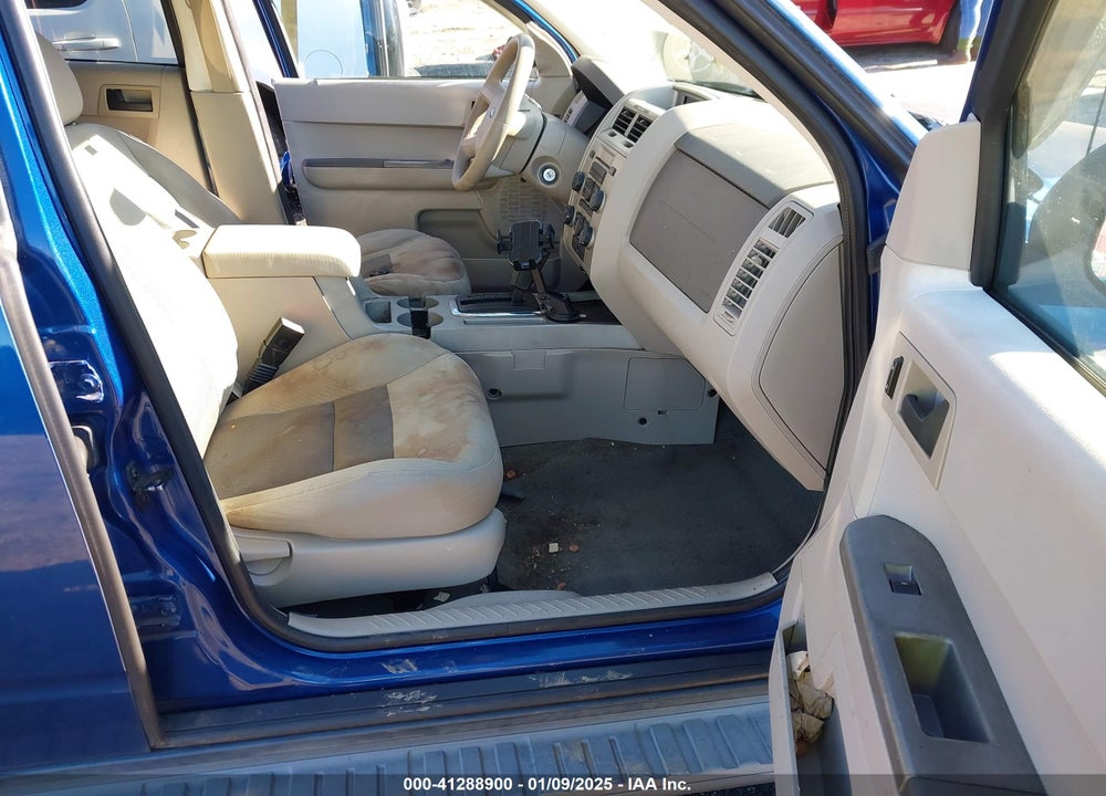 2008 FORD ESCAPE XLT VIN: 1FMCU03Z88KA55738