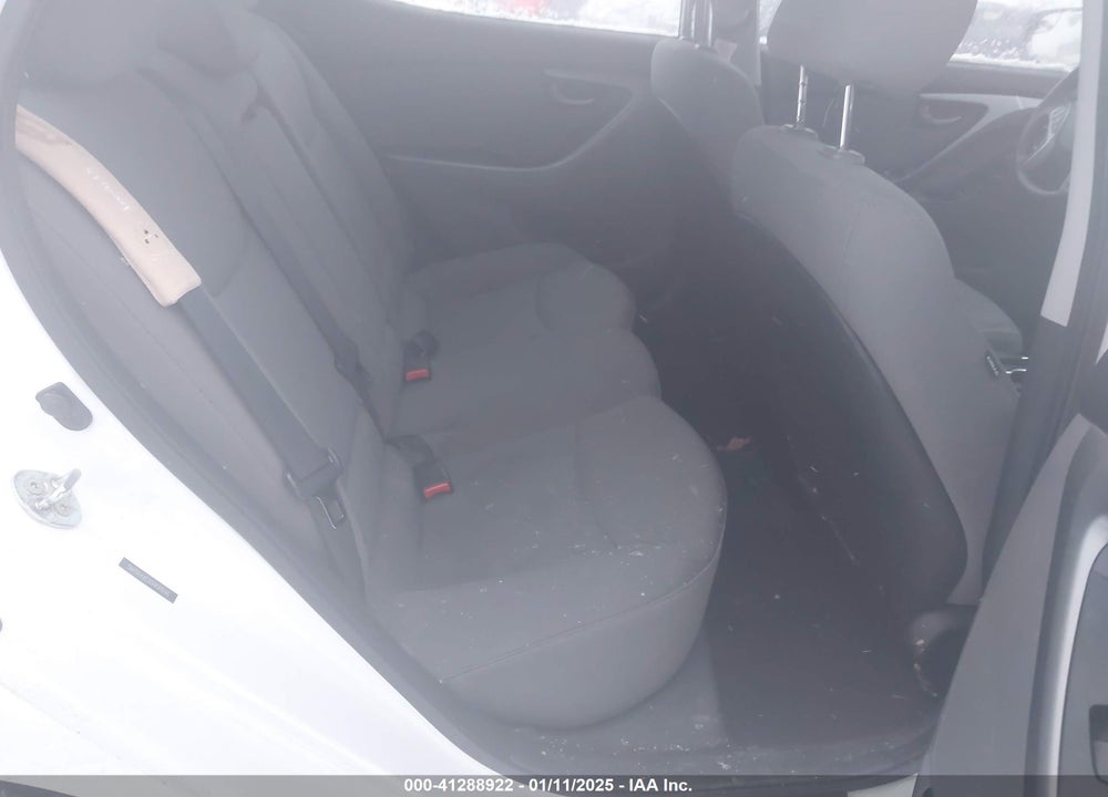 2016 HYUNDAI ELANTRA VIN: 5NPDH4AE0GH691698