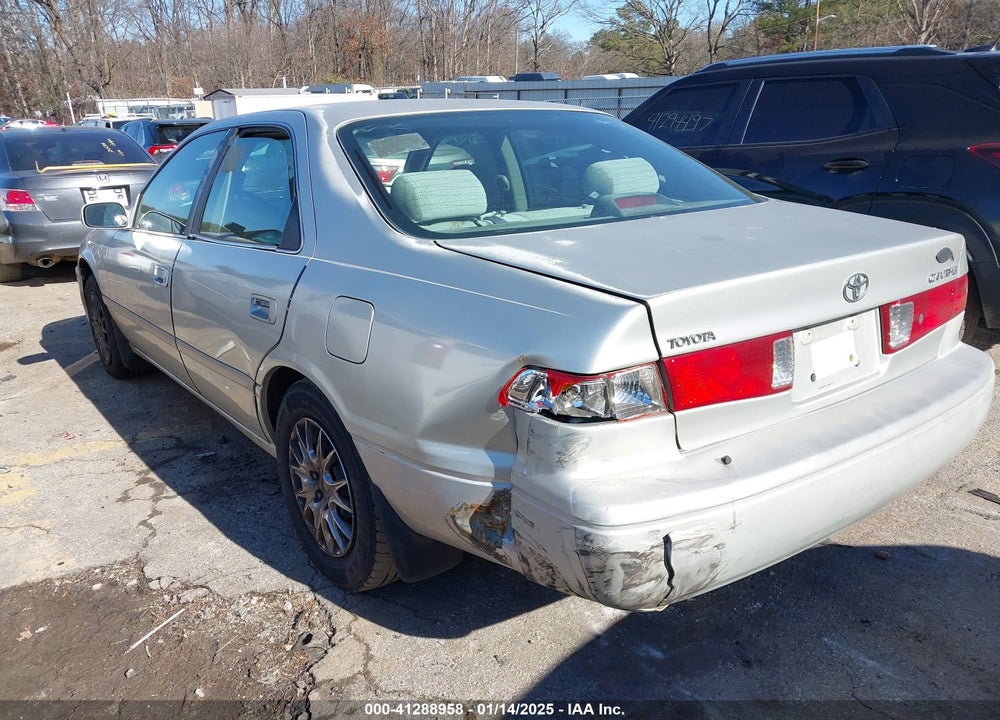 2000 TOYOTA CAMRY LE VIN: 4T1BG22K0YU713074