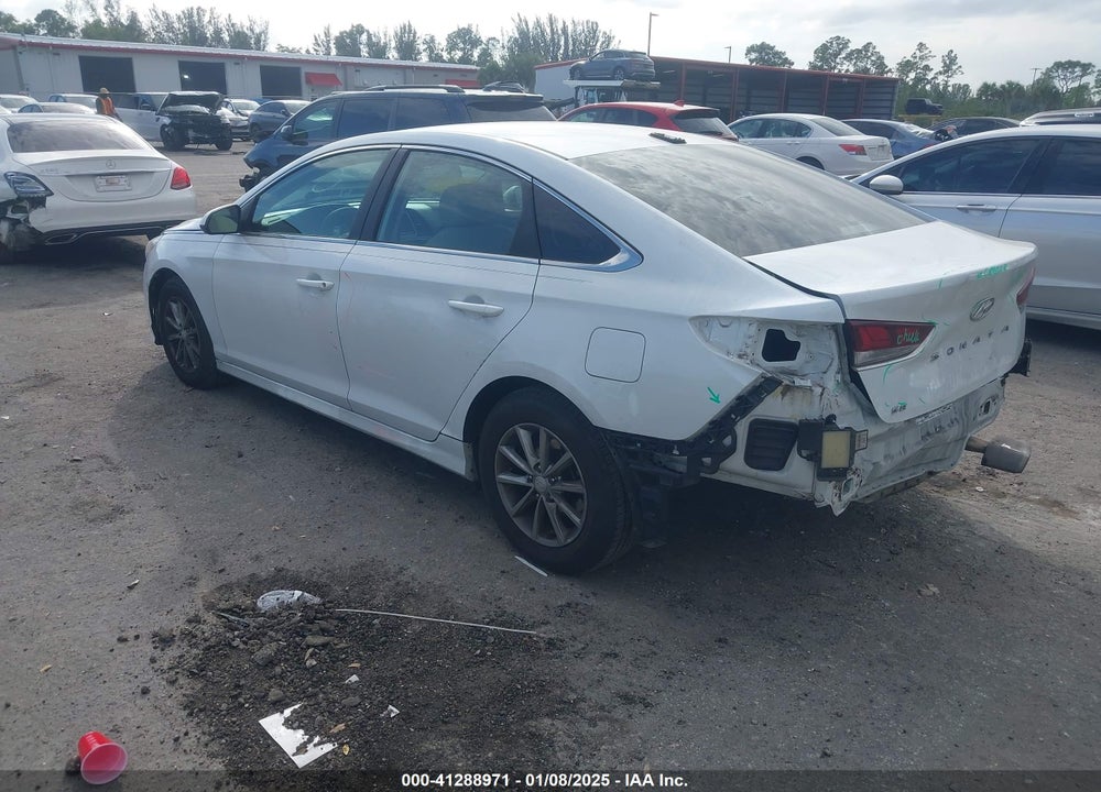 2018 HYUNDAI SONATA VIN: 5NPE24AF9JH624765