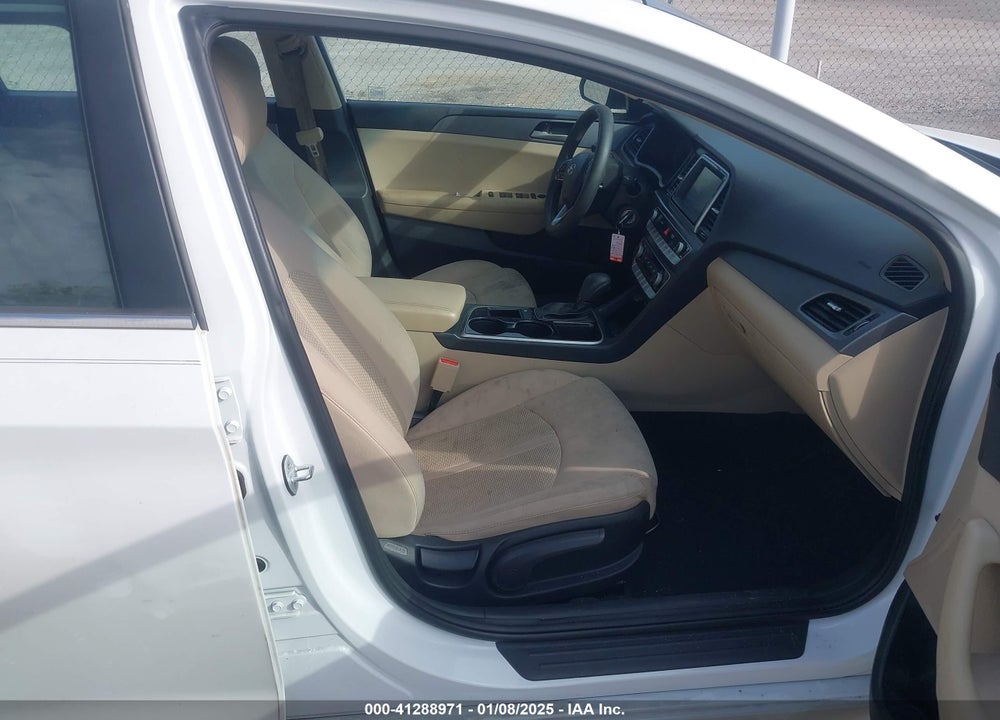 2018 HYUNDAI SONATA VIN: 5NPE24AF9JH624765