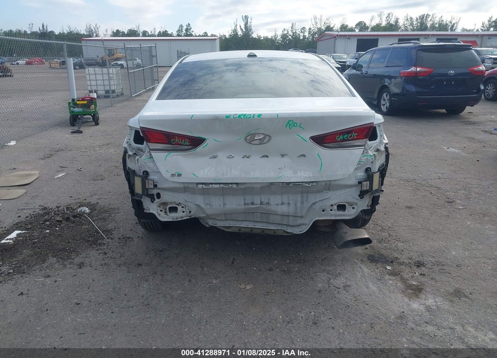 2018 HYUNDAI SONATA VIN: 5NPE24AF9JH624765