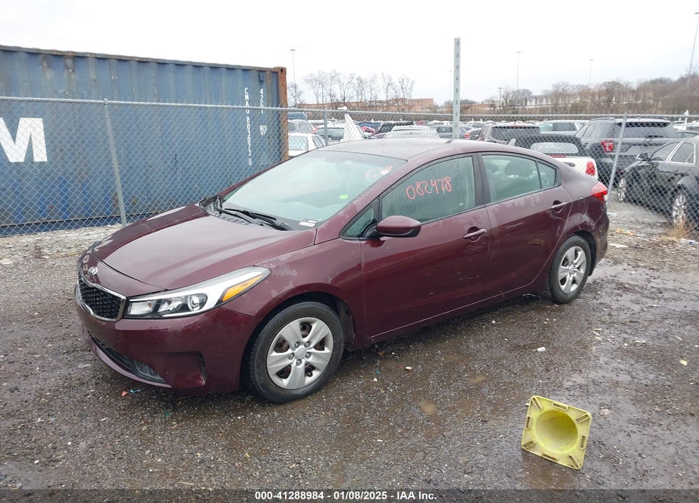 2017 KIA FORTE VIN: 3KPFK4A77HE082478