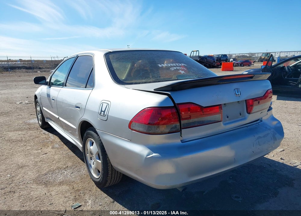 2002 HONDA ACCORD 3.0 EX VIN: 1HGCG16562A016798
