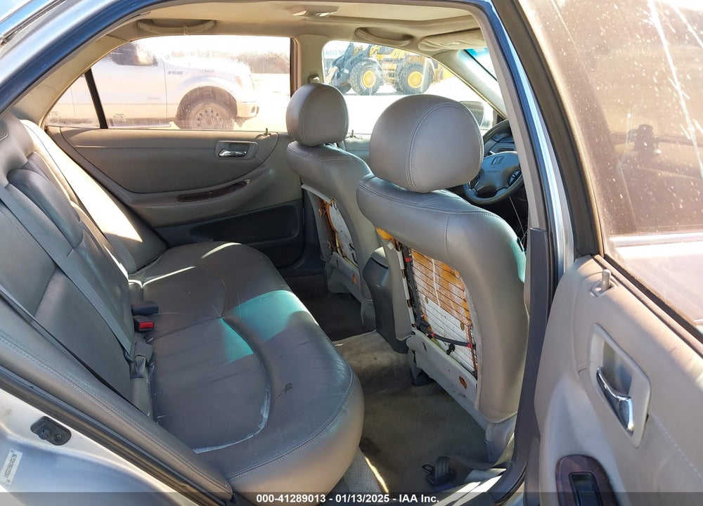 2002 HONDA ACCORD 3.0 EX VIN: 1HGCG16562A016798