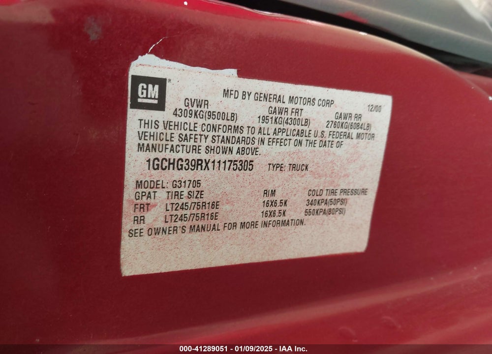 2001 CHEVROLET EXPRESS VIN: 1GCHG39RX11175305