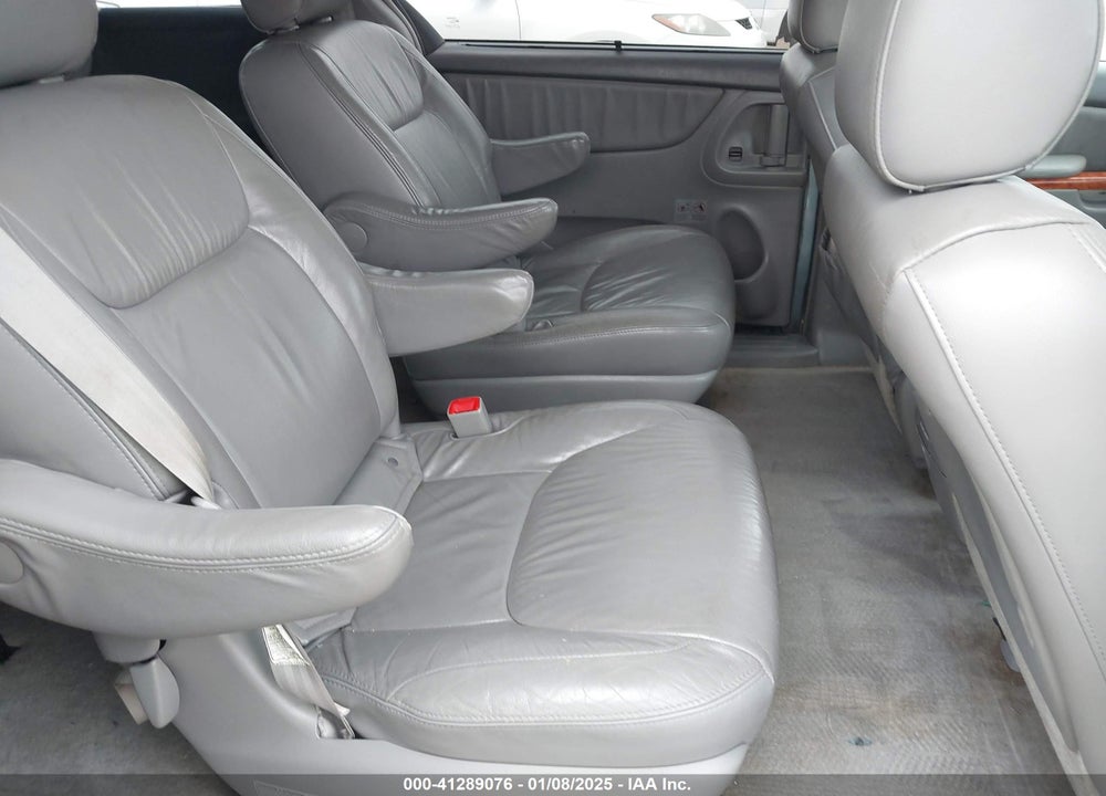 2007 TOYOTA SIENNA XLE LIMITED VIN: 5TDZK22C87S063763