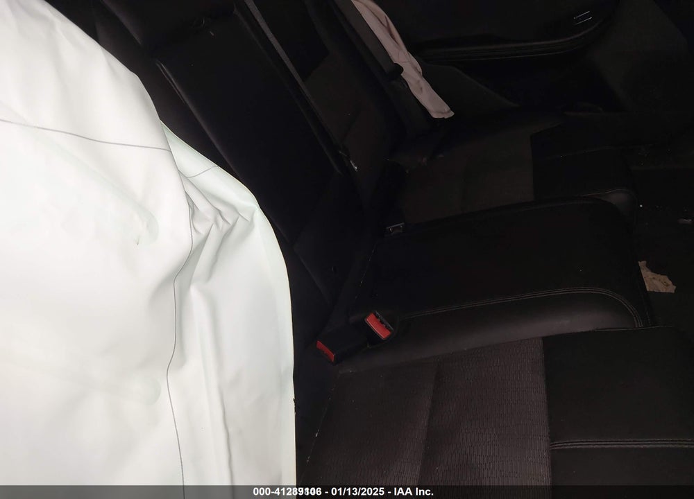 2019 CHEVROLET IMPALA LT VIN: 1G11Z5S30KU104748