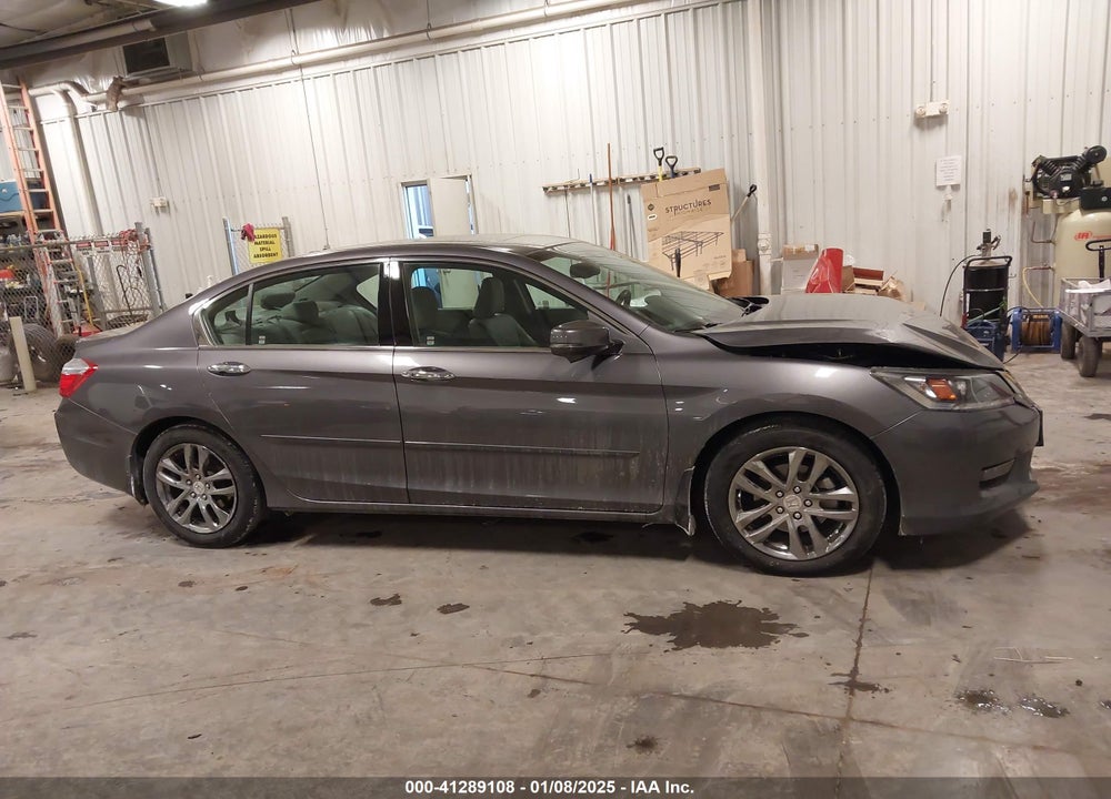 2014 HONDA ACCORD VIN: 1HGCR3F80EA016428
