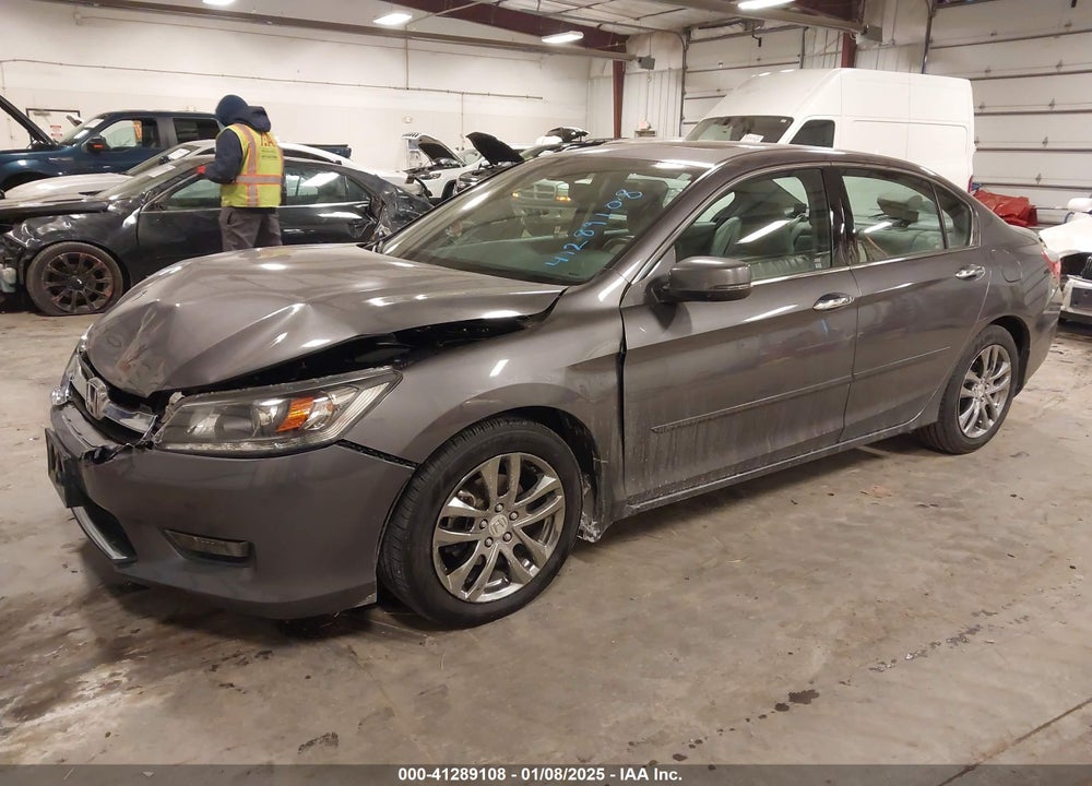 2014 HONDA ACCORD VIN: 1HGCR3F80EA016428