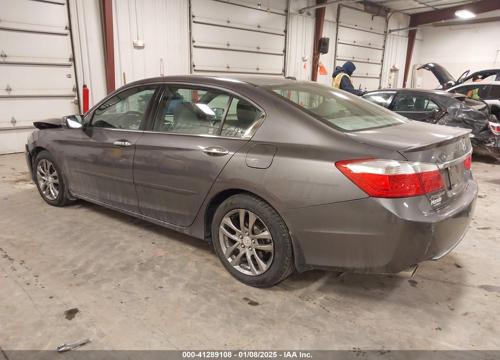 2014 HONDA ACCORD VIN: 1HGCR3F80EA016428