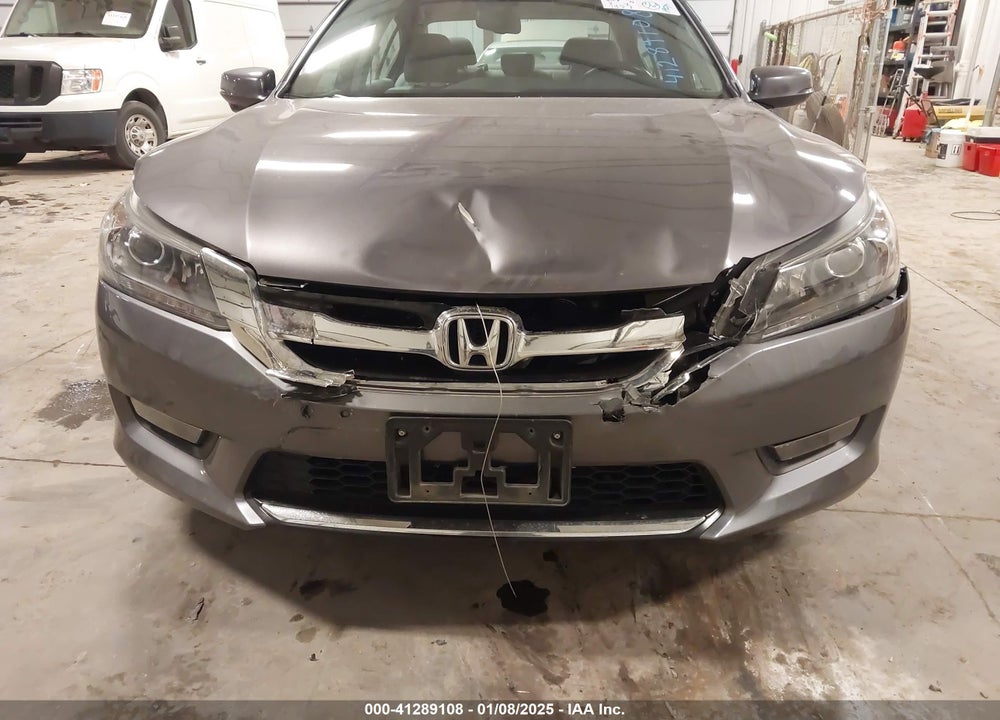 2014 HONDA ACCORD VIN: 1HGCR3F80EA016428