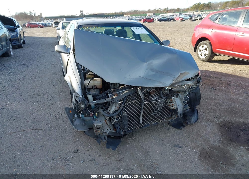 2001 TOYOTA CAMRY VIN: JT2BG22K110582201