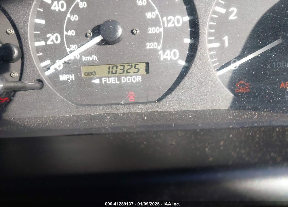 2001 TOYOTA CAMRY VIN: JT2BG22K110582201