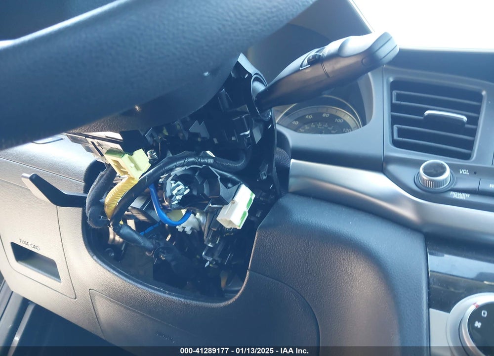 2019 HYUNDAI ELANTRA SEL VIN: 5NPD84LFXKH493631