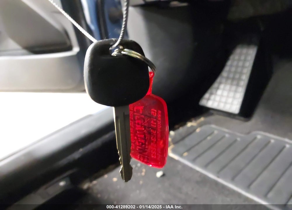 2008 SCION TC VIN: JTKDE167580257561