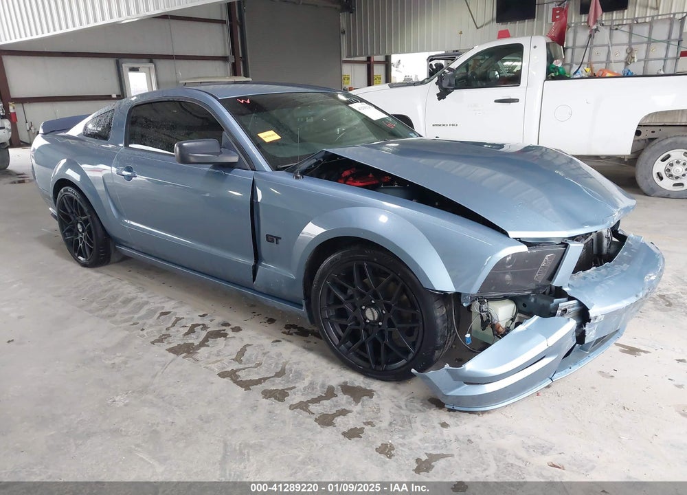 2005 FORD MUSTANG GT DELUXE/GT PREMIUM VIN: 1ZVHT82H755147208