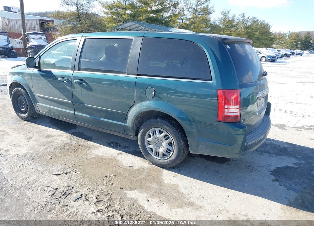 2009 CHRYSLER TOWN & COUNTRY LX VIN: 2A8HR44E29R570082