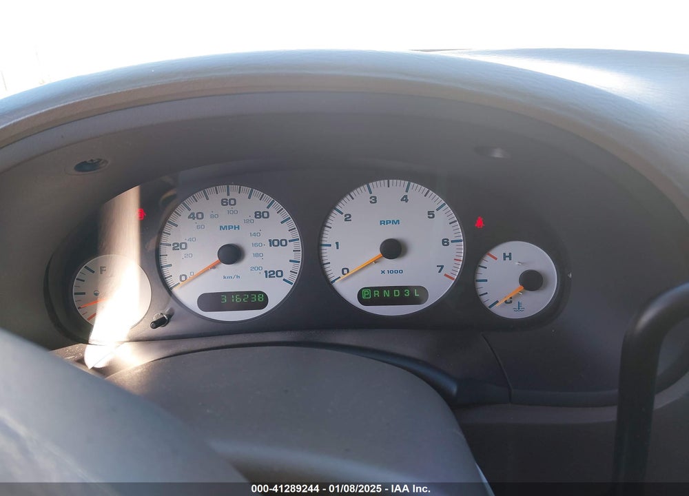 2001 CHRYSLER VOYAGER VIN: 1C8GJ25G91B121014