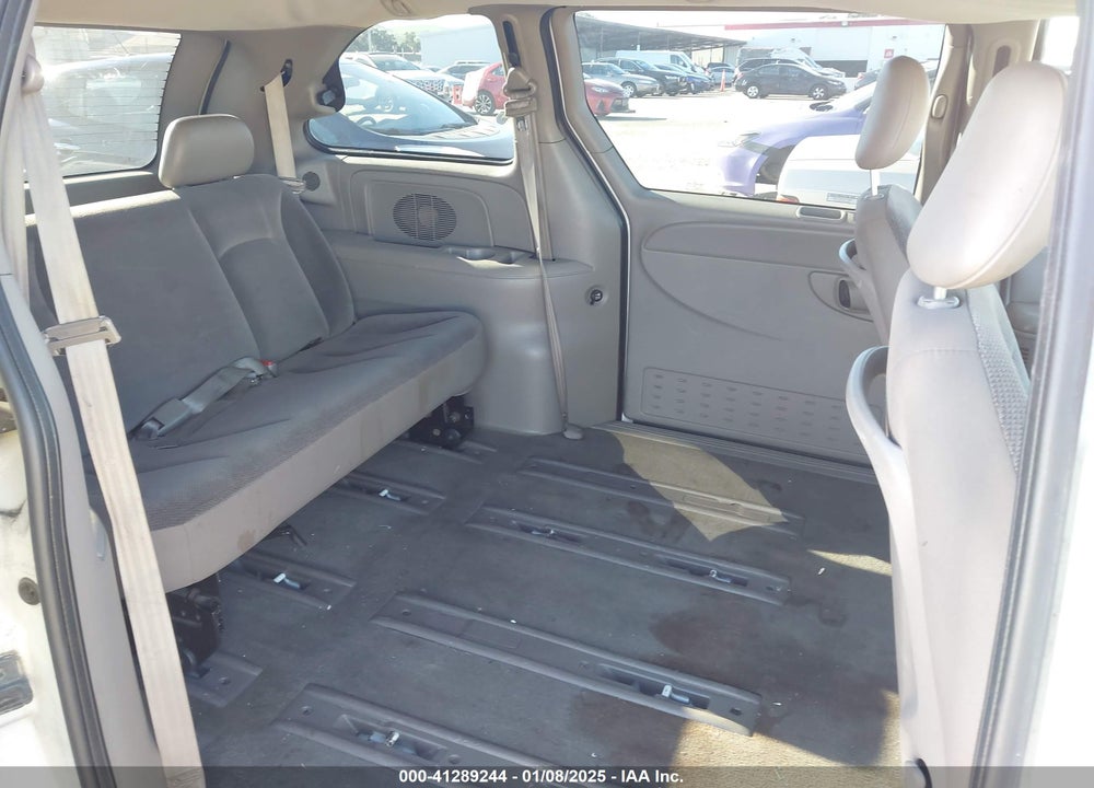 2001 CHRYSLER VOYAGER VIN: 1C8GJ25G91B121014