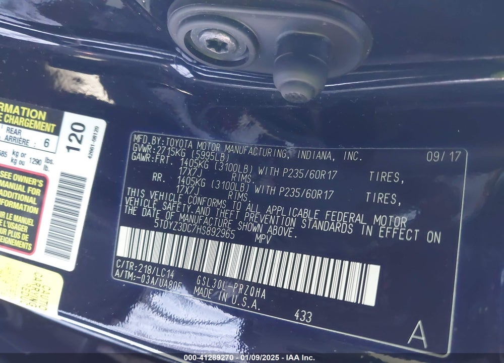 2017 TOYOTA SIENNA XLE 8 PASSENGER VIN: 5TDYZ3DC7HS892965