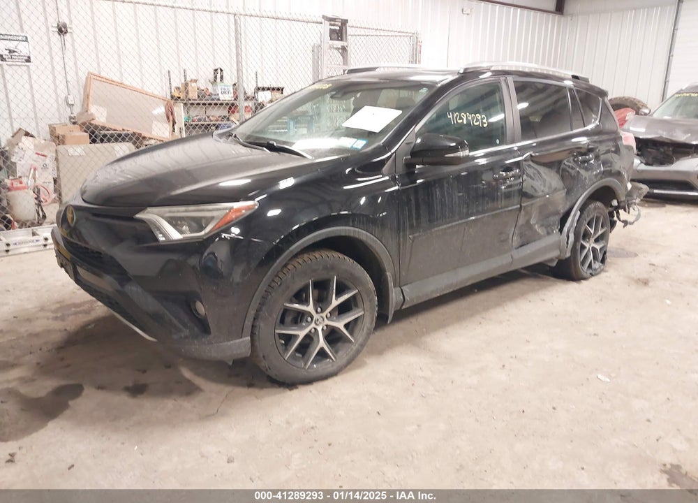 2017 TOYOTA RAV4 SE VIN: 2T3JFREVXHW605758