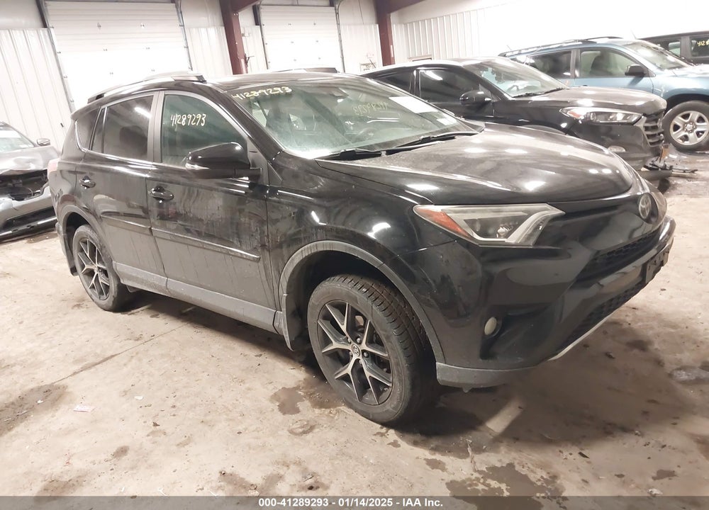 2017 TOYOTA RAV4 SE VIN: 2T3JFREVXHW605758