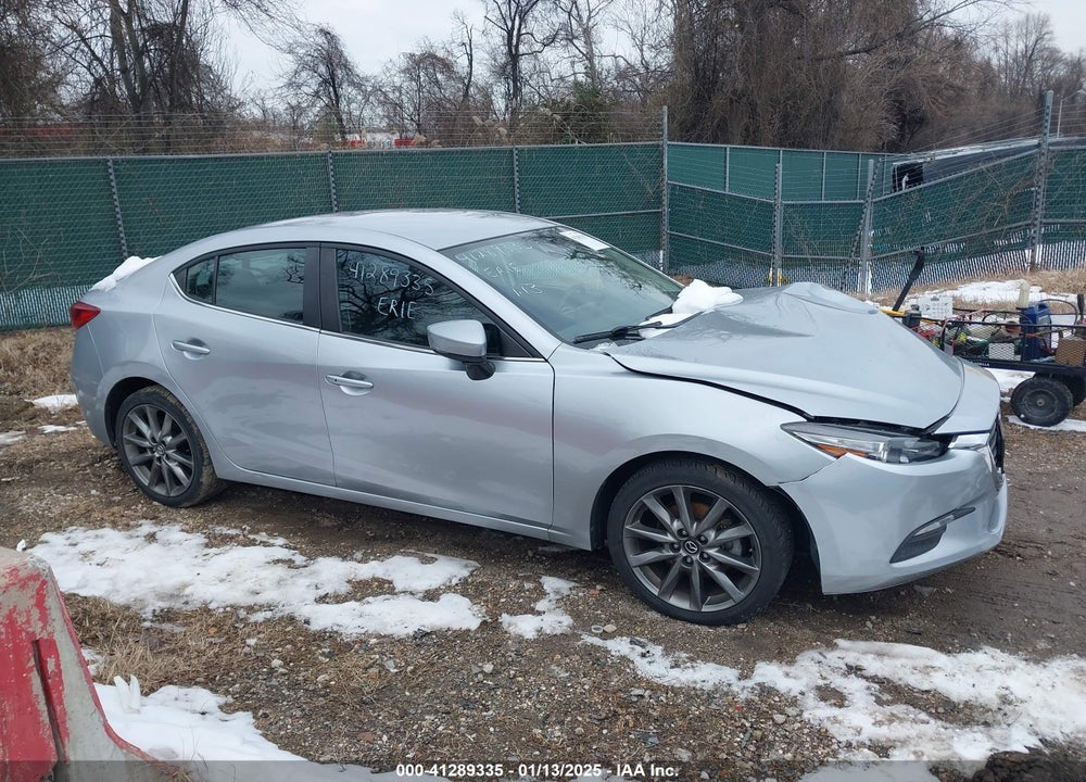 2018 MAZDA 3 TOURING VIN: 3MZBN1V3XJM207588
