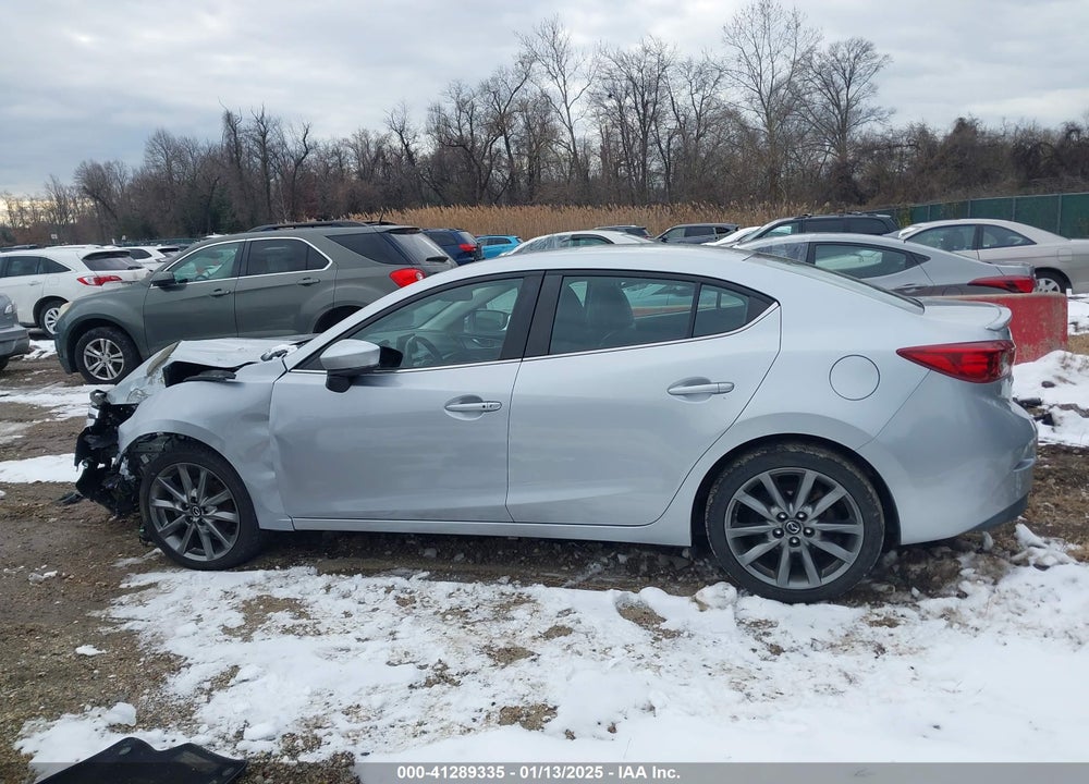 2018 MAZDA 3 TOURING VIN: 3MZBN1V3XJM207588