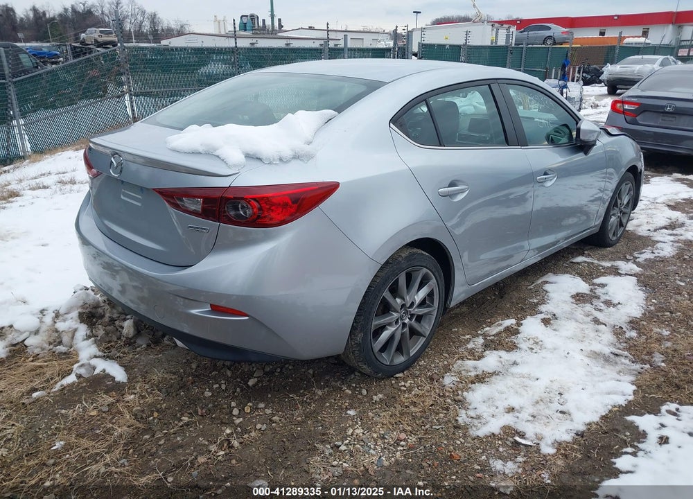 2018 MAZDA 3 TOURING VIN: 3MZBN1V3XJM207588