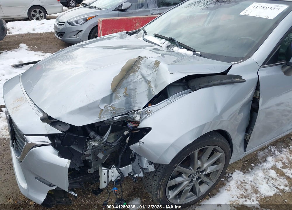 2018 MAZDA 3 TOURING VIN: 3MZBN1V3XJM207588