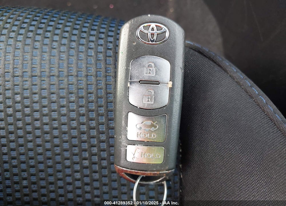 2018 TOYOTA YARIS IA VIN: 3MYDLBYV3JY327554