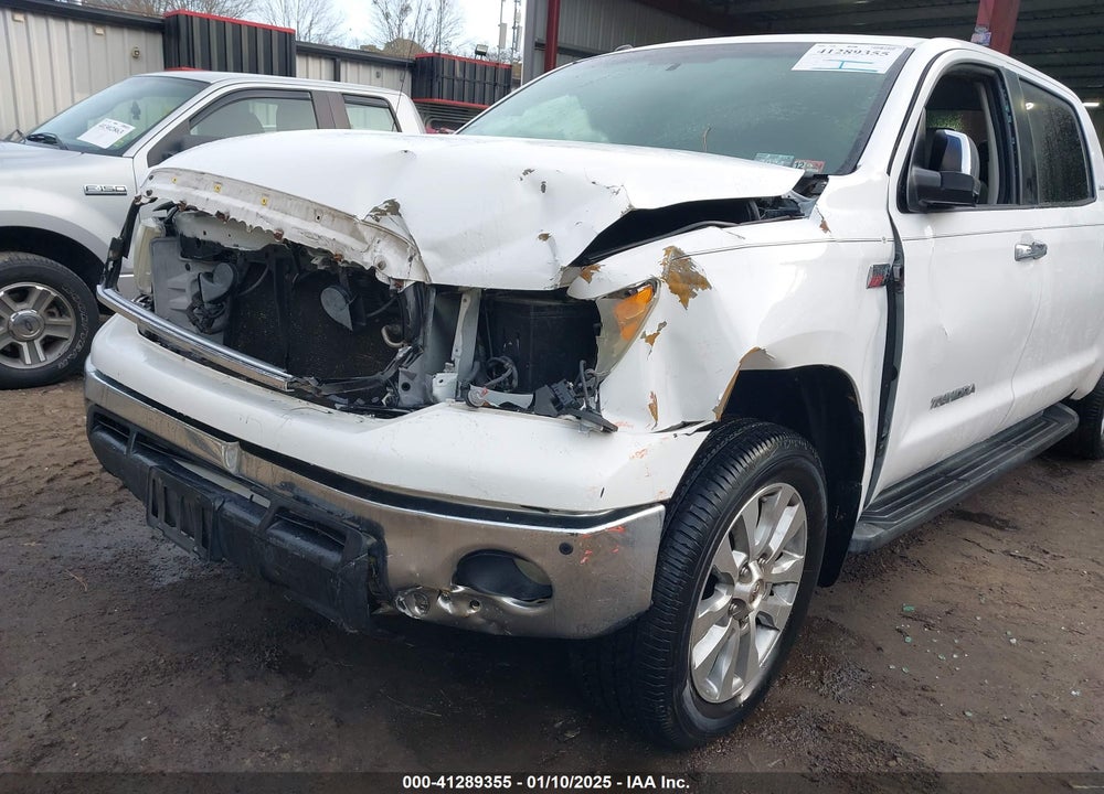 2013 TOYOTA TUNDRA PLATINUM 5.7L V8 VIN: 5TFHY5F13DX274086