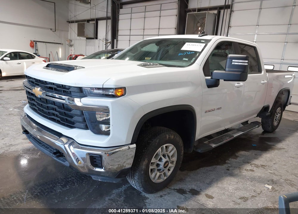 2024 CHEVROLET SILVERADO 2500HD 4WD STANDARD BED LT VIN: 2GC4YNE75R1193700