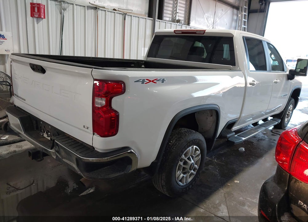 2024 CHEVROLET SILVERADO 2500HD 4WD STANDARD BED LT VIN: 2GC4YNE75R1193700