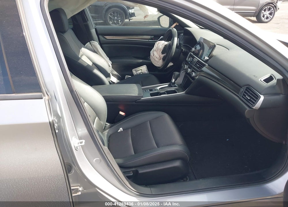 2022 HONDA ACCORD VIN: 1HGCV1F30NA038093