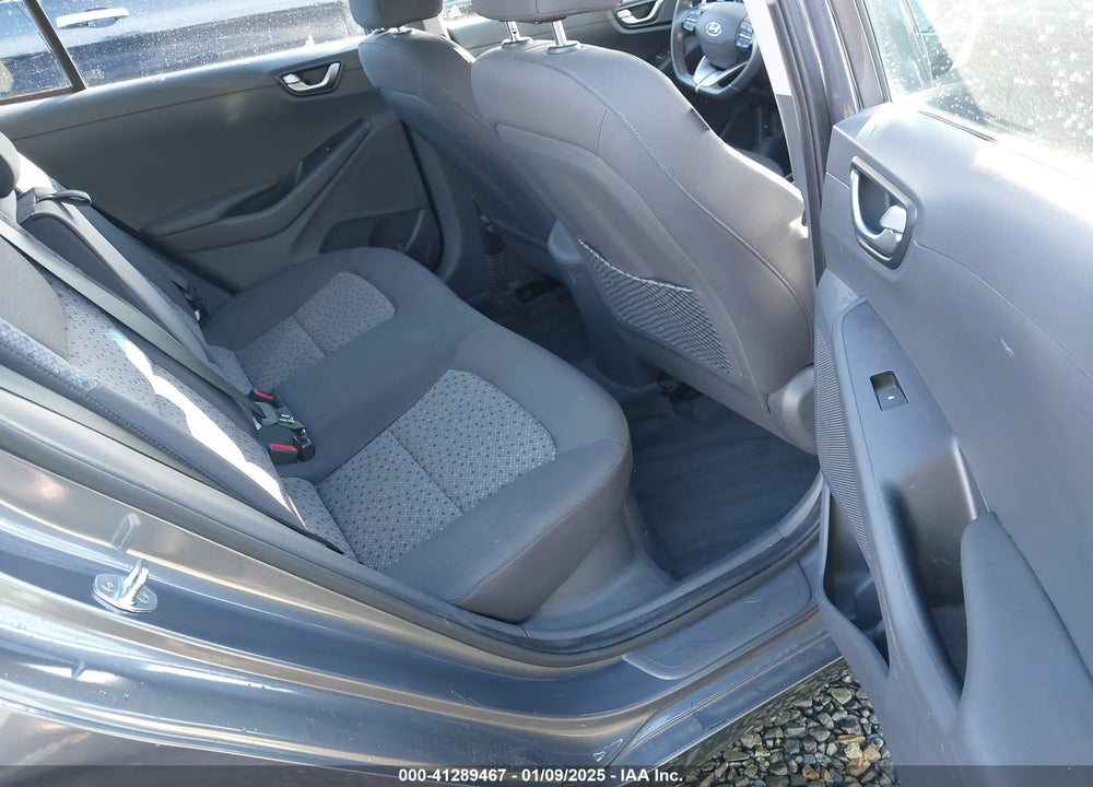 2019 HYUNDAI IONIQ HYBRID VIN: KMHC75LC1KU129139