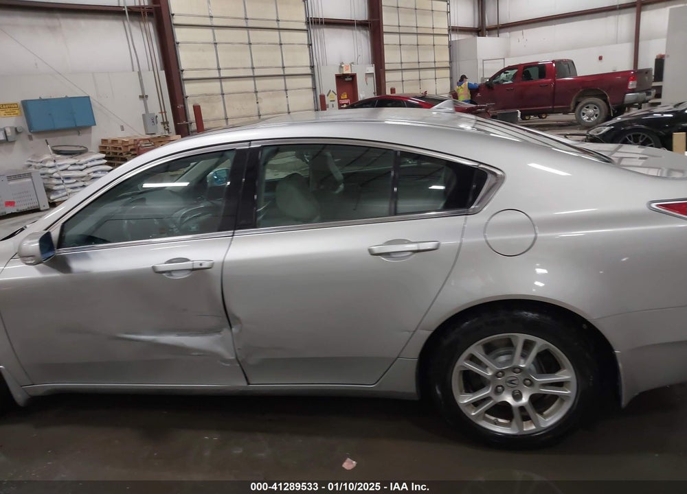 2010 ACURA TL 3.5 VIN: 19UUA8F28AA027417